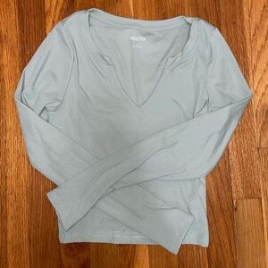 Hollister Women's Light Green V-Neck Top